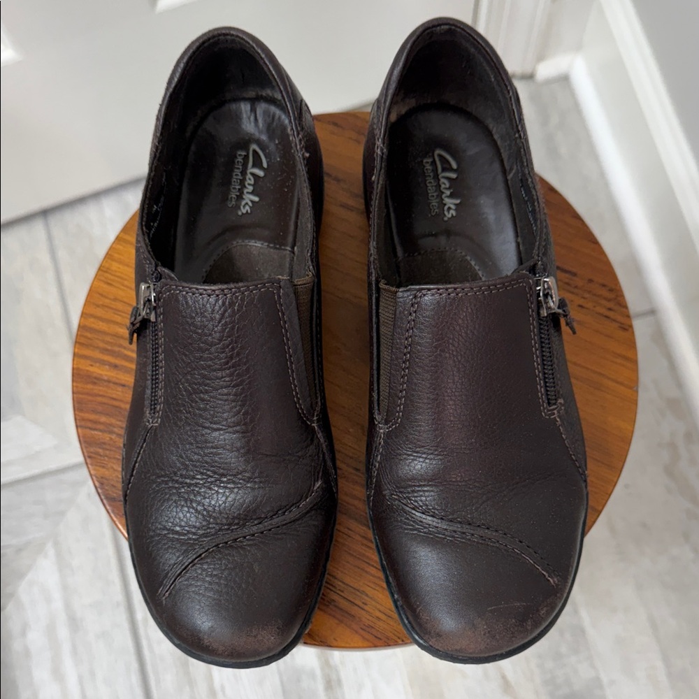 Clarks Women’s Bendables Dark Brown Leather Clogs